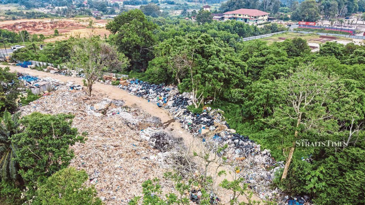 Johor launches multi-agency probe into alleged cross-border construction waste dumping