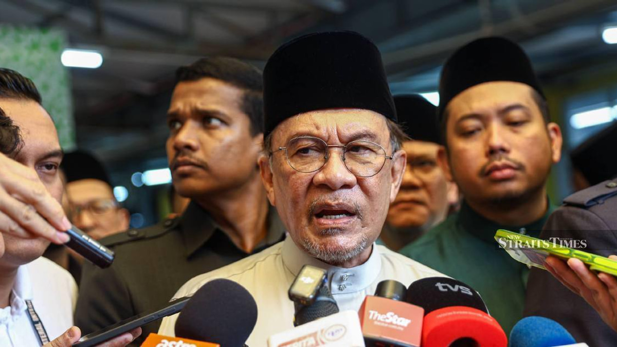 Only Monarch Can Remove Azam Baki from NFCC Advisory Board, Says Anwar