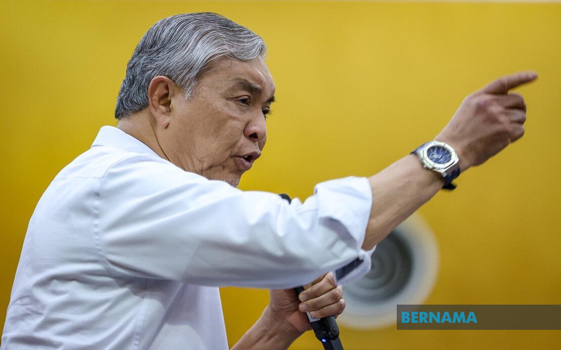 Ahmad Zahid Pushes For Political Literacy Training In University Student Councils