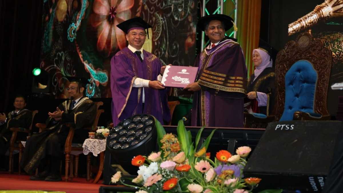 Age Is No Barrier: 57-Year-Old Becomes Seberang Perai Polytechnic's Oldest Graduate