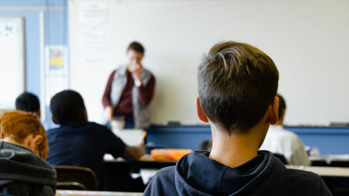 New York School District Halts AI Robot Project After Public Backlash and State Concerns