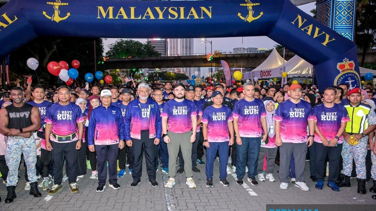 Raja Muda of Selangor Flags Off Navy Run 2026 as Record 15,000 Runners Take to Streets