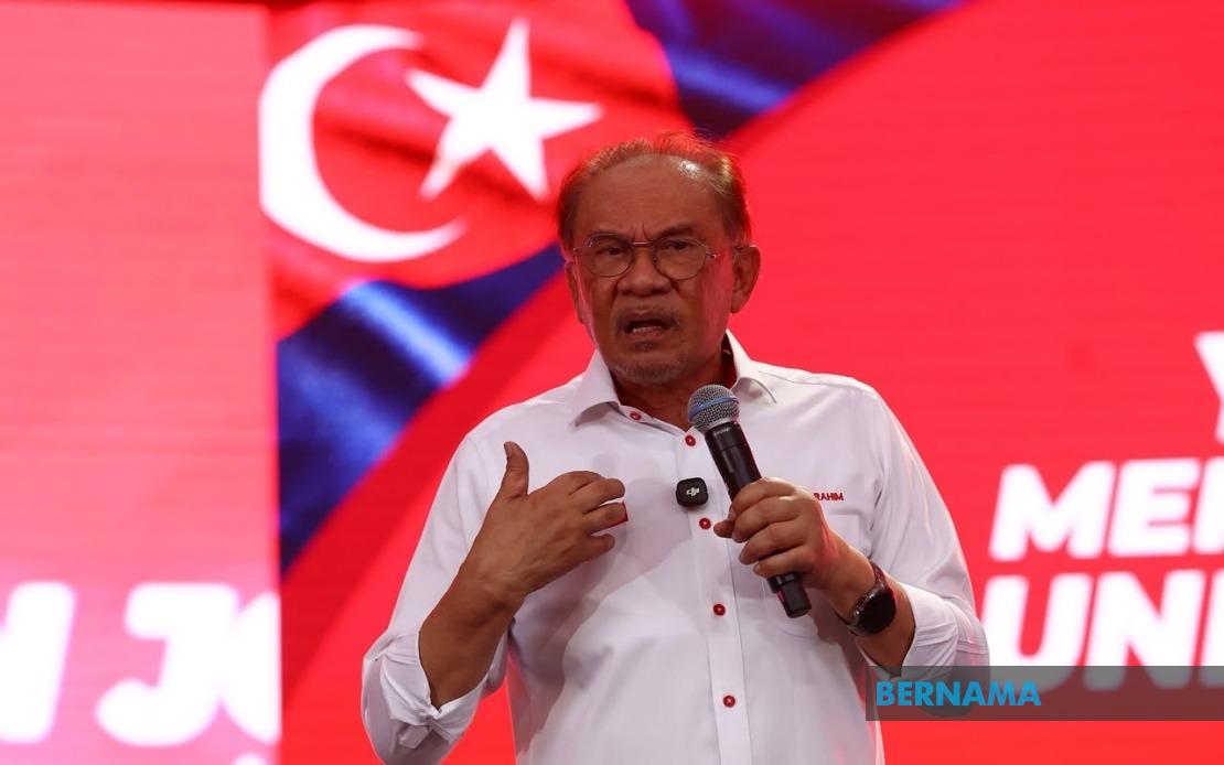 Anwar Denies BMW Purchase Claims, Clarifies Government Vehicle Ownership