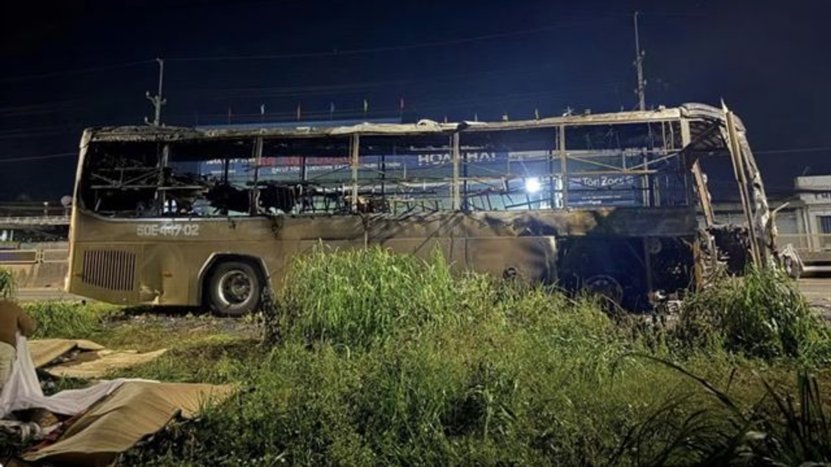 Seven dead in southern Vietnam sleeper bus fire after vehicle strikes embankment
