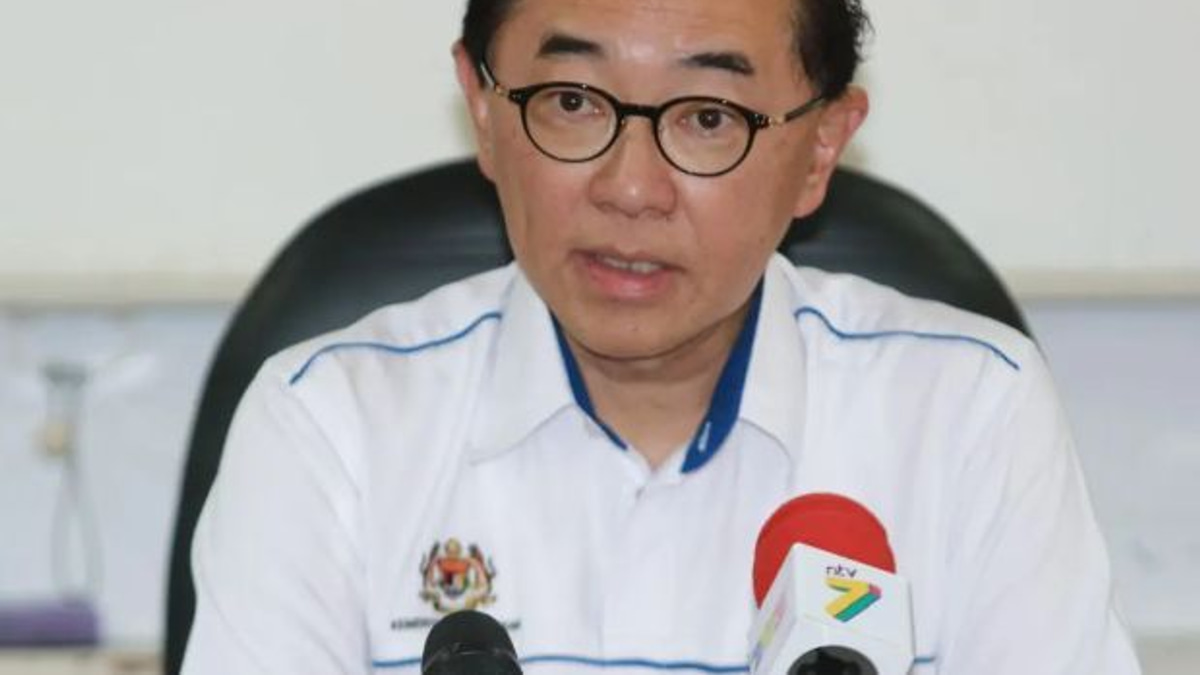 Government Must Justify Overseas Travel Spending Amid Healthcare Crisis, Says Analyst