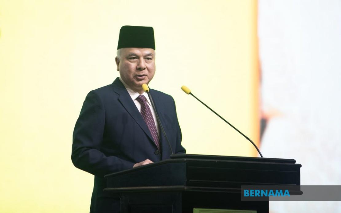 Strong Institutions and Accountable Leaders Essential for Nation-Building, Says Sultan Nazrin