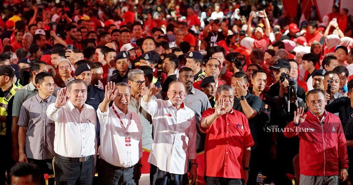 Anwar warns against politicising royal institution in Negri Sembilan campaign