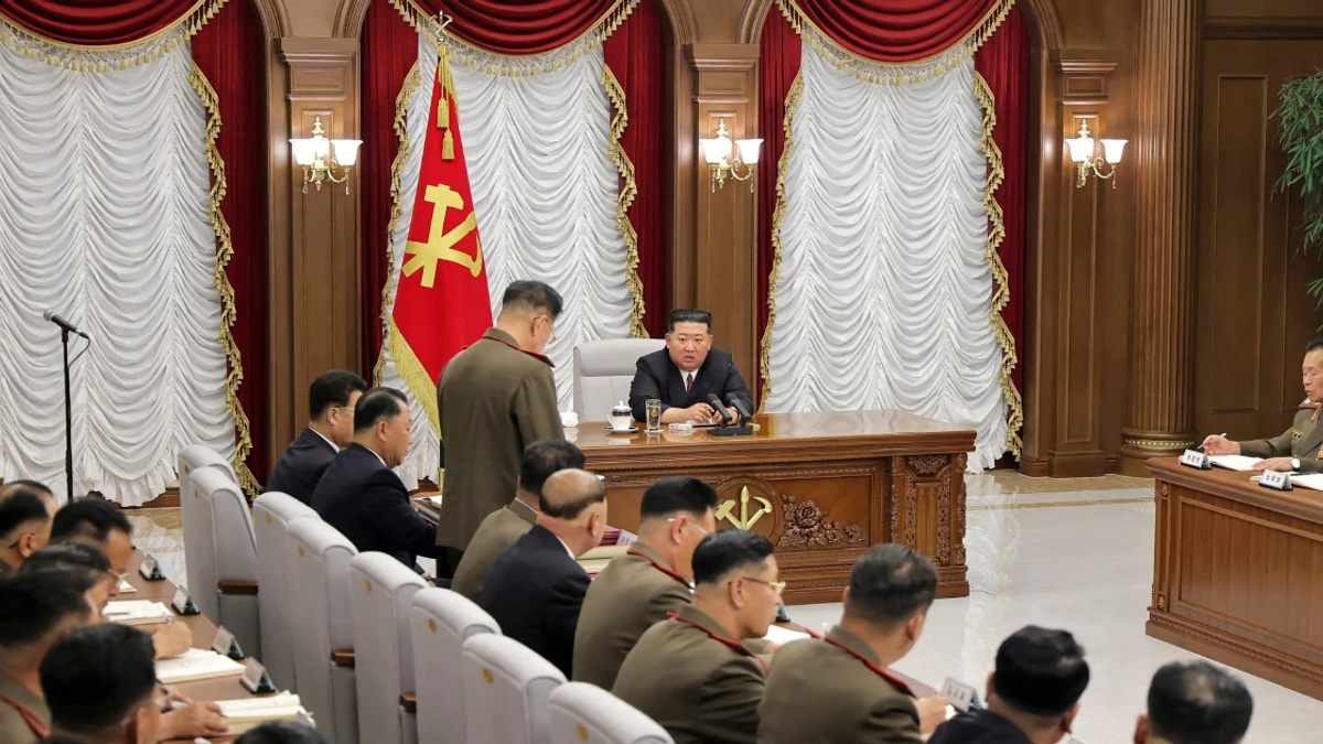 North Korean Military Official Expelled from Party Over Bribery Allegations
