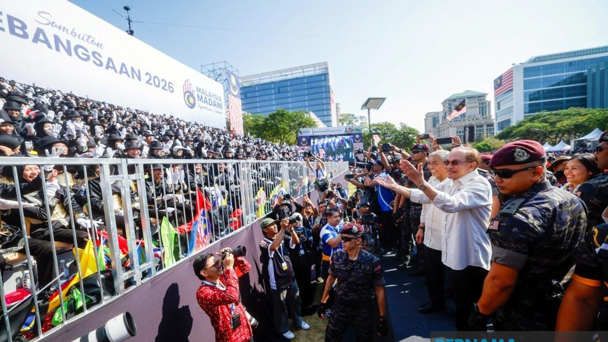 PM Anwar Celebrates Malaysia Day Spirit, Announces Fuel Subsidy Expansion