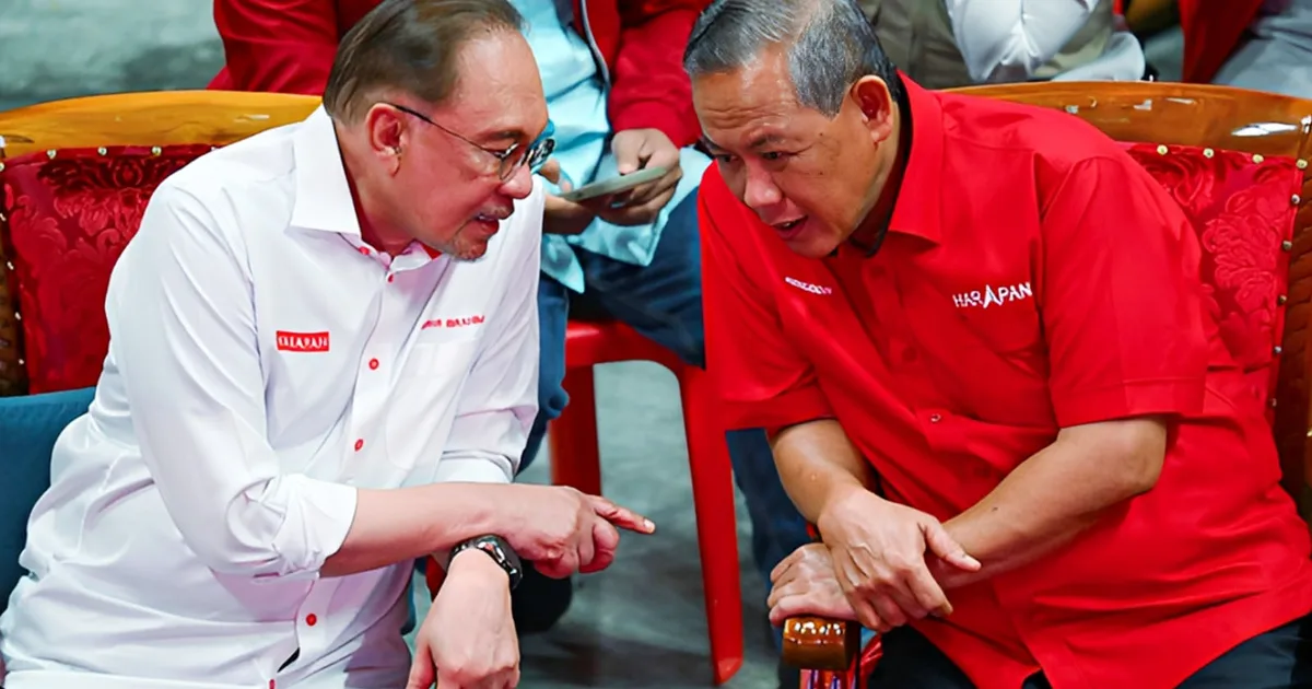 Anwar seeks Aminuddin's continued mentorship role despite electoral setback