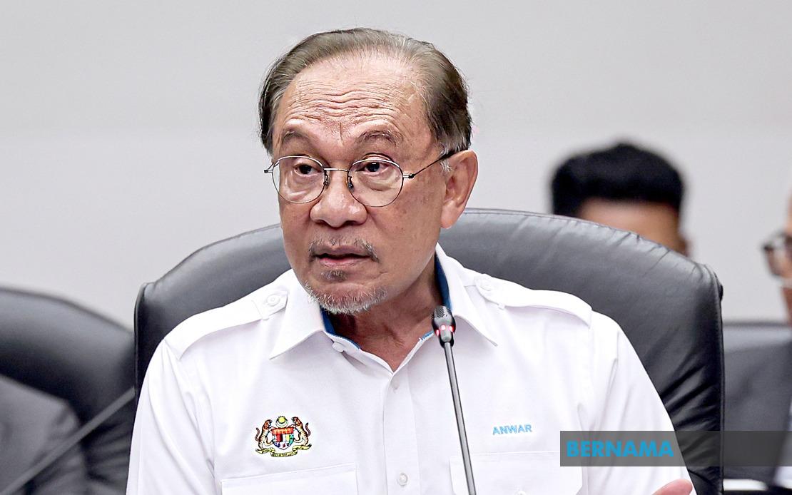 PM Anwar Extends Condolences Following Death of Seremban Student
