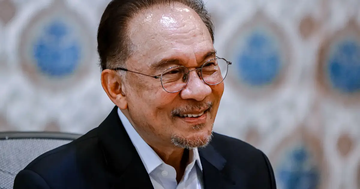 Anwar Ibrahim Leads Latest Public Approval Survey