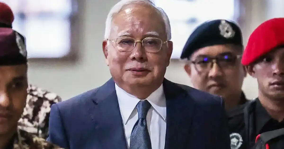 DAP Demands Clarity on MCA's Position Amid Najib Pardon Pressure
