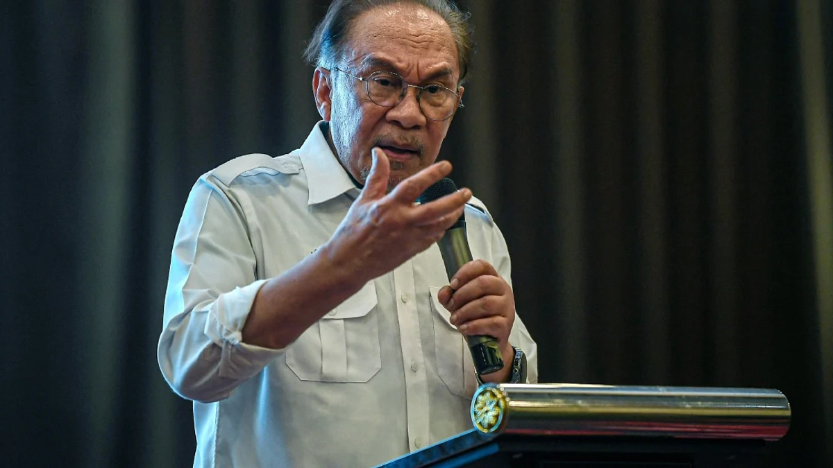 Federal Government Inherits Felda's Hefty RM1 Billion Annual Debt Burden