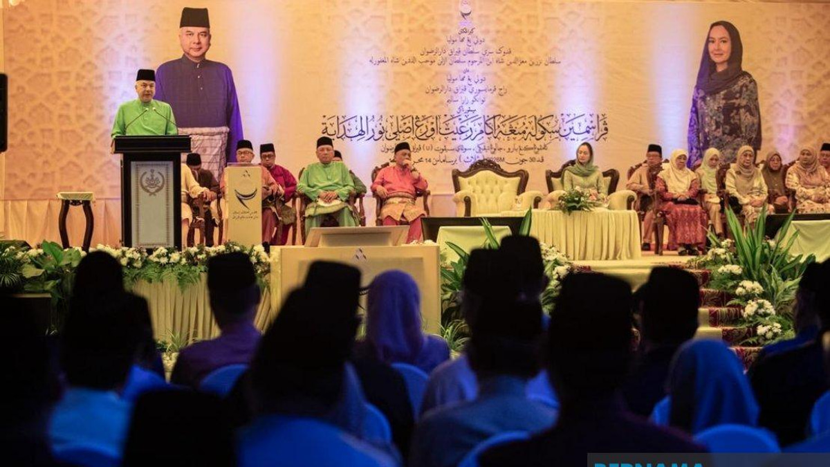 Sultan Nazrin Opens First Orang Asli Islamic School in Perak, Calls Education Key to Community Progress
