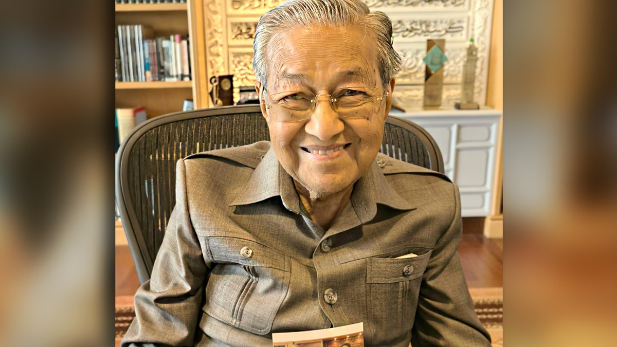 Cabinet Ministers Mark Dr Mahathir's 101st Birthday With Public Well-Wishes