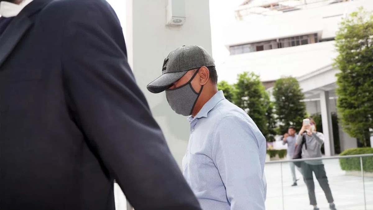 Singapore mosque official jailed 14 months for corruption in construction contracts