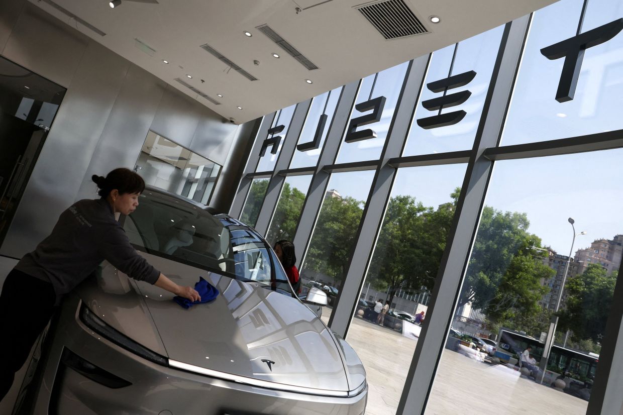 Tesla faces record 3 million-vehicle recall in China over retractable door handles