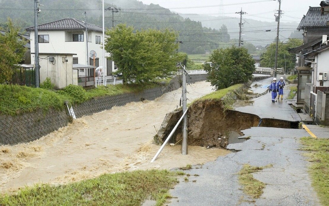 Central Japan Hammered by Torrential Rain as Landslides and Flooding Threaten Thousands