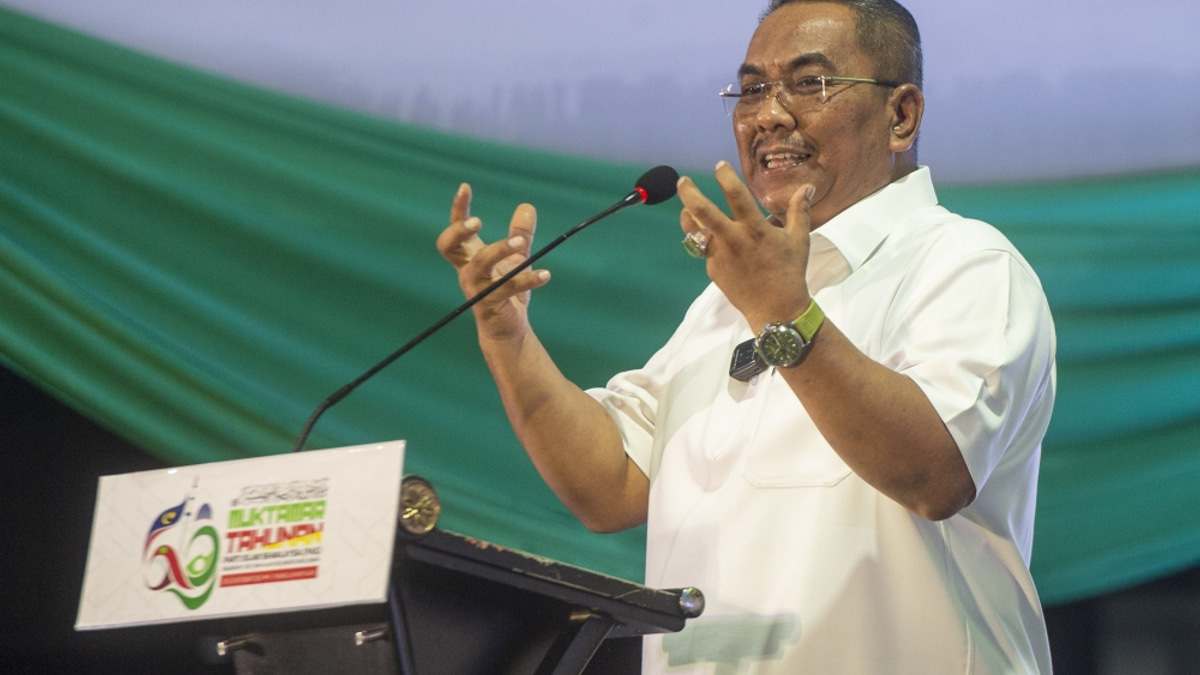 Zahid Tells Sanusi to Concentrate on Kedah, Not Negeri Sembilan