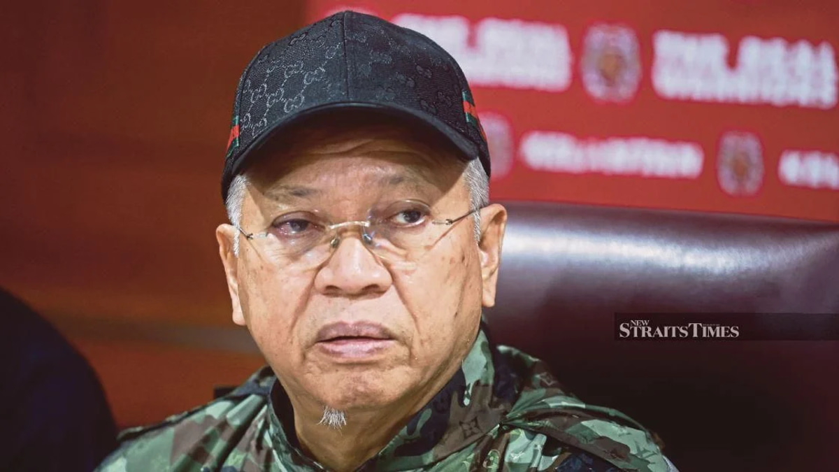 Annuar Musa's Reconciliation Bid Falters as Perikatan Nasional Tensions Persist