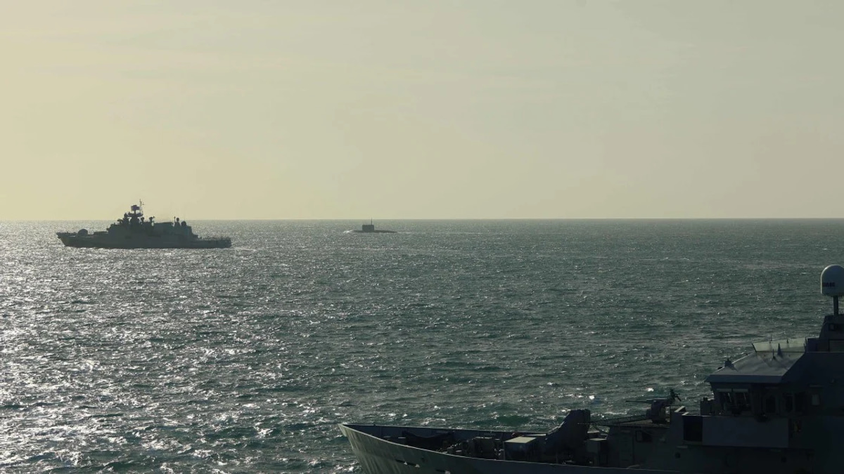 UK PM Plays Down Russian Warship Incident as 'Reckless' Rather Than Escalatory