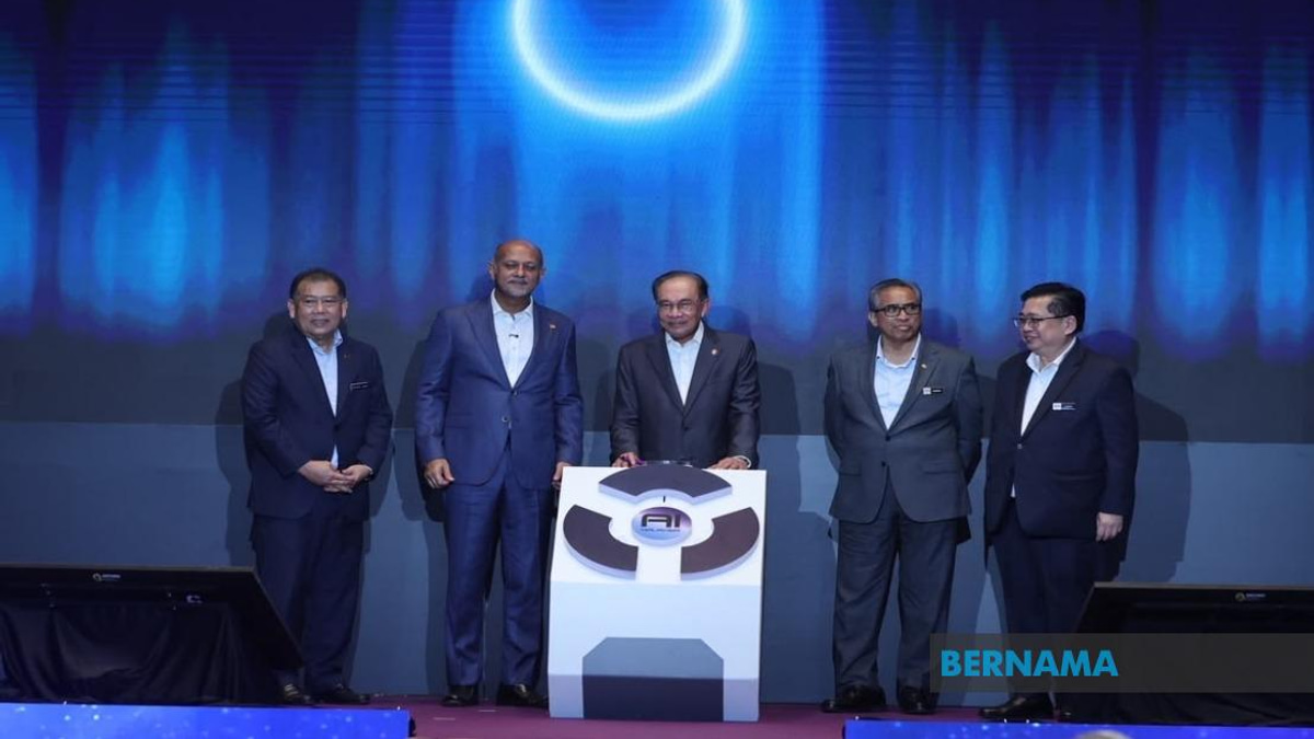 Government Unveils Free AI Training Programme for Malaysian Youth Aged 18-30