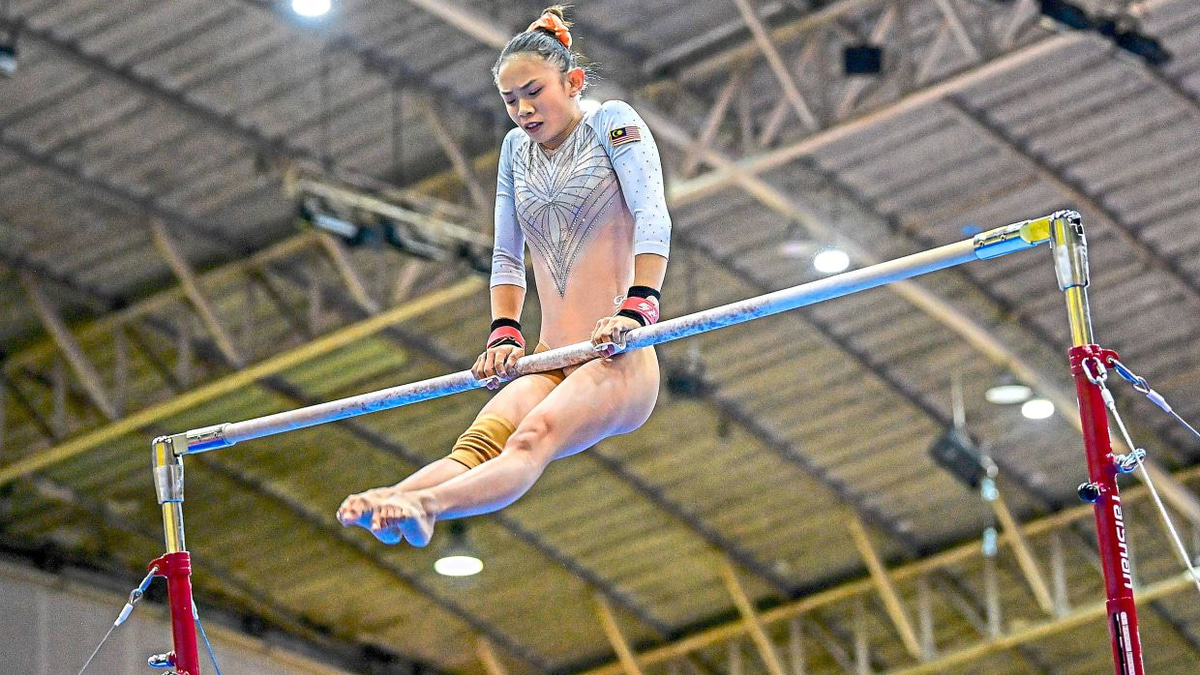 Yeoh seals uneven bars final spot as Malaysia delivers mixed results on Games day two
