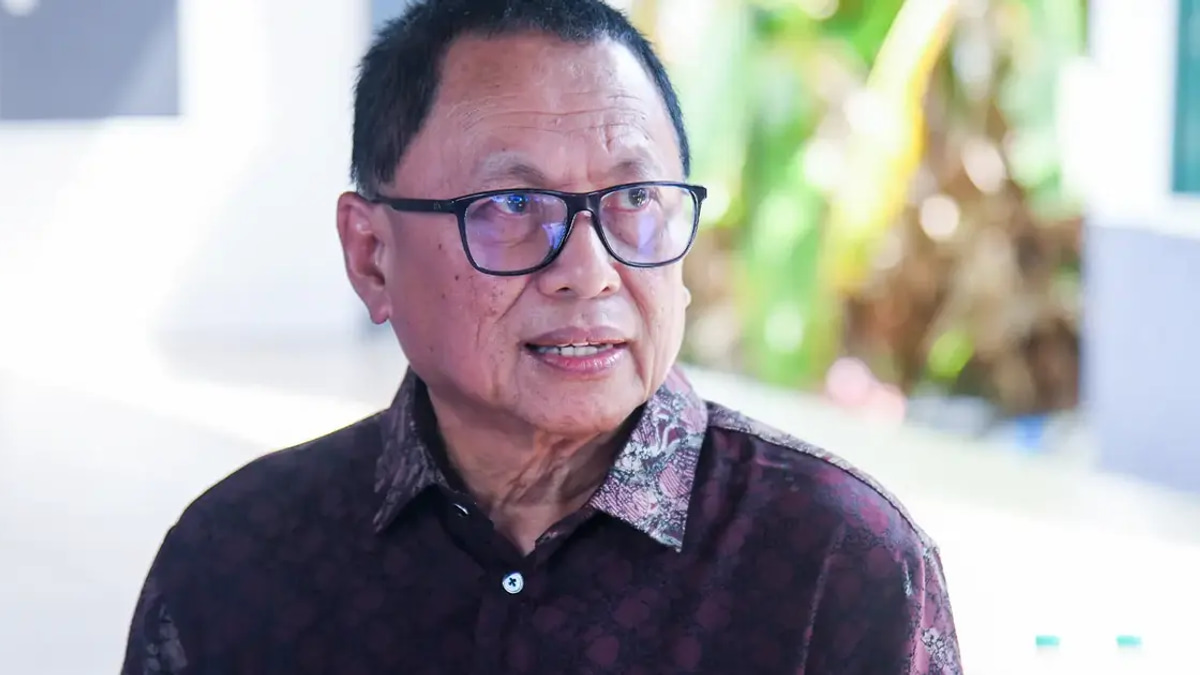Umno MP Puad Zarkashi Quits Party Ahead of Johor Election
