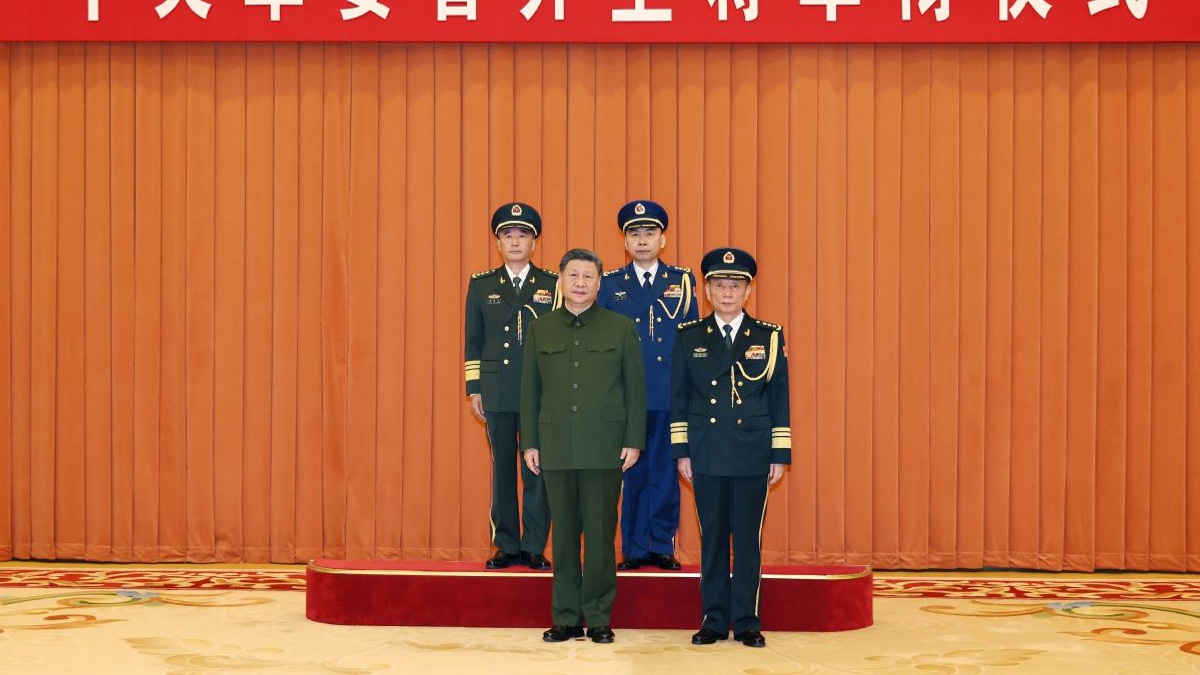 Xi Jinping Reshuffles Military Leadership as Anti-Corruption Campaign Deepens