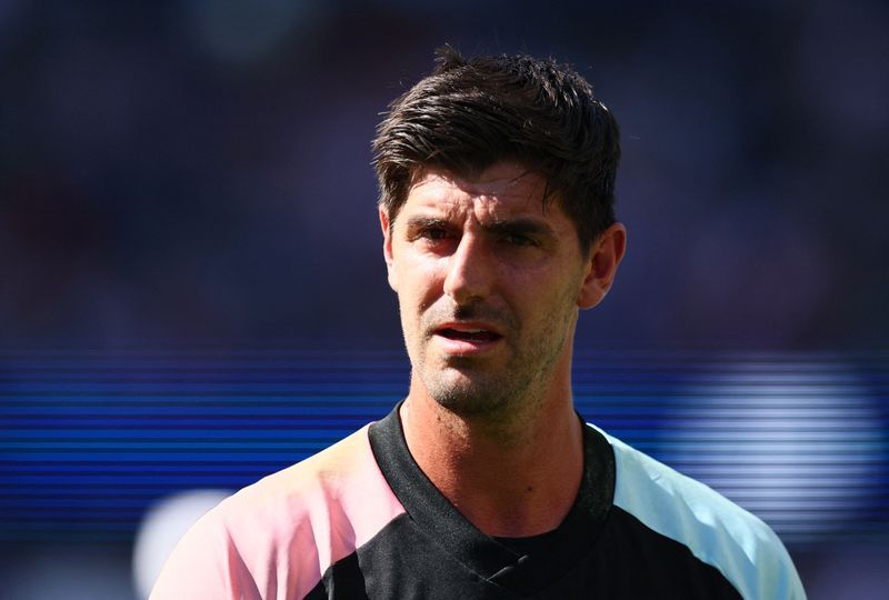 Courtois Backs Van Bommel as Belgium's New Coach, Signals Willingness to Continue International Career