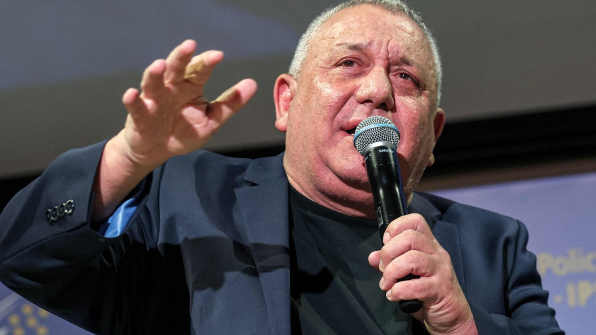 Ex-Israeli Military Commander Emerges as Netanyahu's Chief Challenger in October Election