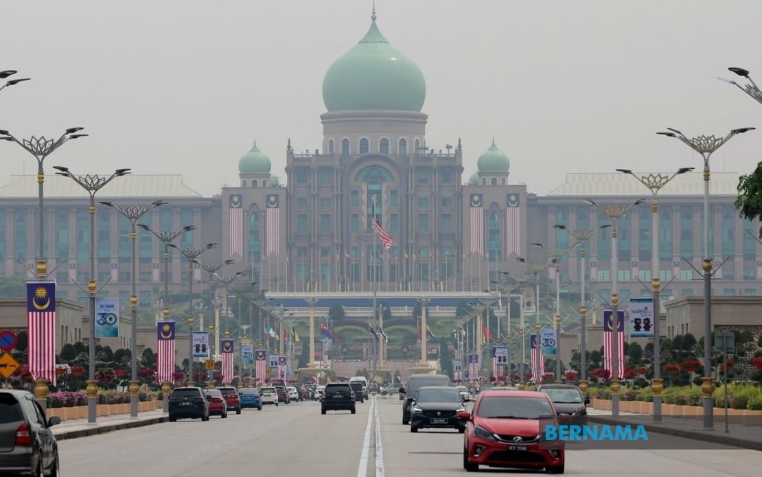 Haze Crisis Set For Bilateral Talks As Anwar Meets Brunei Sultan