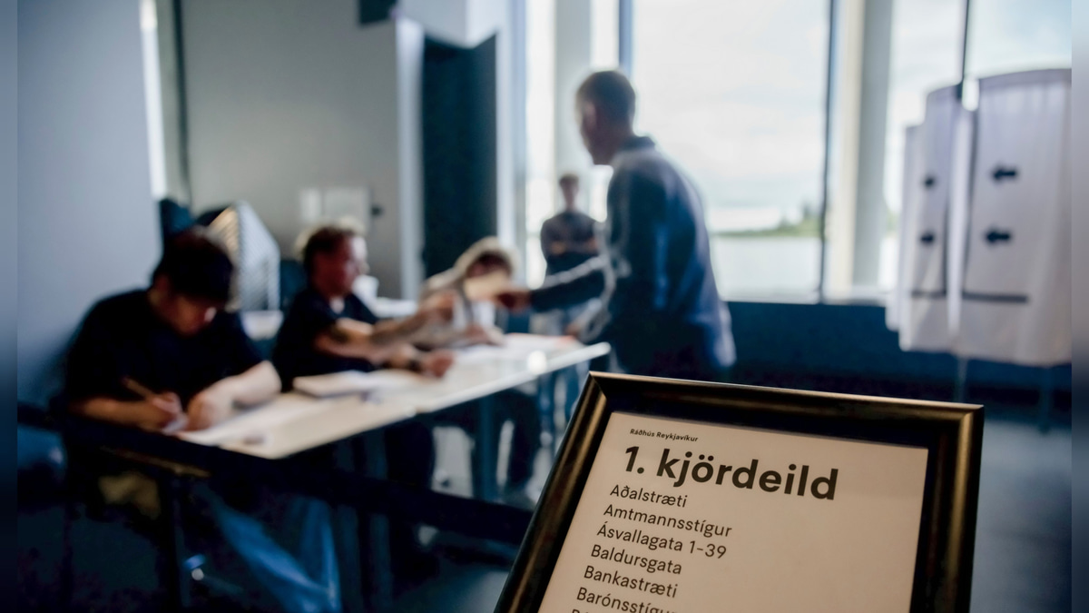 Iceland Voters Narrowly Reject Return to EU Membership Negotiations