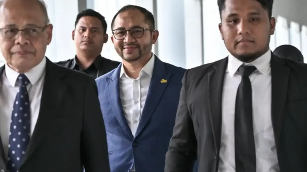 Ex-aide of Hamzah pressured company chief for RM9mil share of police tender consultancy, court hears