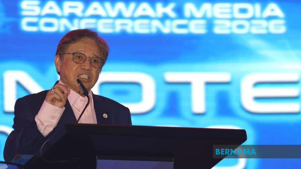 Press Freedom Must Be Tempered by Ethics in Digital Age, Says Abang Johari