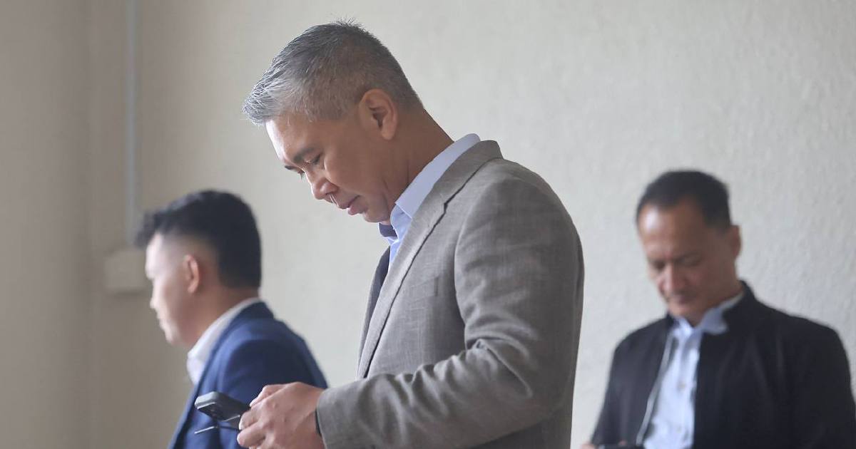 Muhyiddin's written directives were operational instructions, Tengku Zafrul testifies in court case