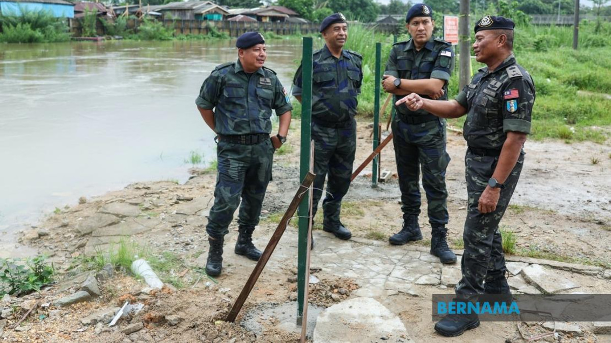Smuggling Syndicates Adopt Dispersed Tactics to Slip Past Border Patrols