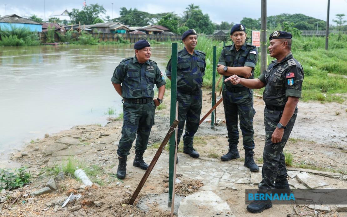 Smuggling Syndicates Adopt Dispersed Tactics to Slip Past Border Patrols