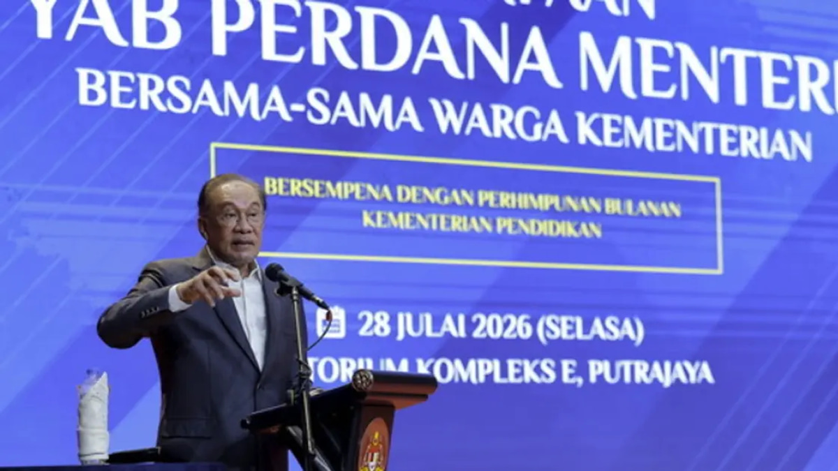 Form 6 to Remain Under Education Ministry, Says Anwar