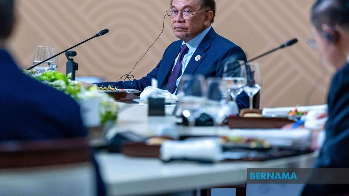 ASEAN and SCO Must Join Forces on Transnational Crime and Energy, PM Anwar Says