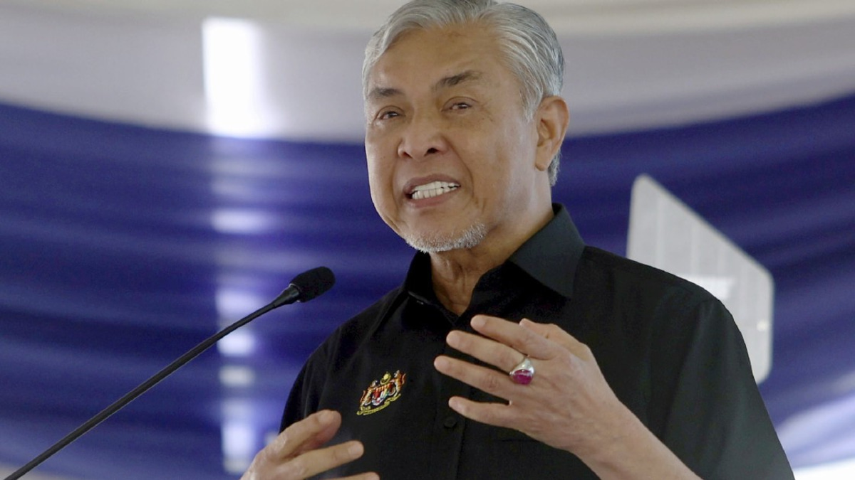 Zahid Rules Out Early Election Talk as Government Focuses on Stability