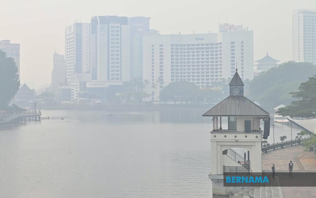 ASEAN Must Strengthen Haze Pact with Enforceable Action Plan, Says Lee Lam Thye