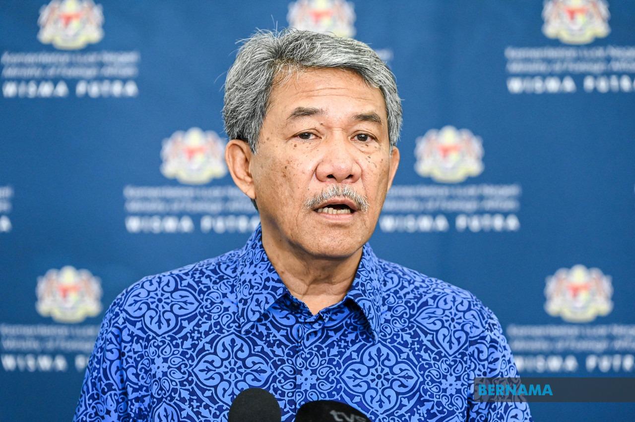 ASEAN Must Strengthen Unity as Global Order Fragments, Says Mohamad