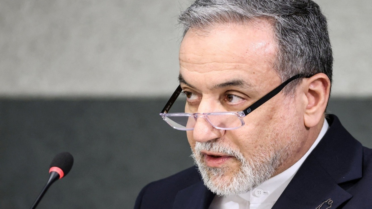 Iran Asserts Control Over Strait of Hormuz Amid Trump's Shipping Fee Proposal