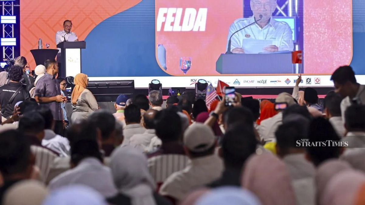 Anwar urges Felda to break cycle of debt mismanagement as liabilities hit RM980 million