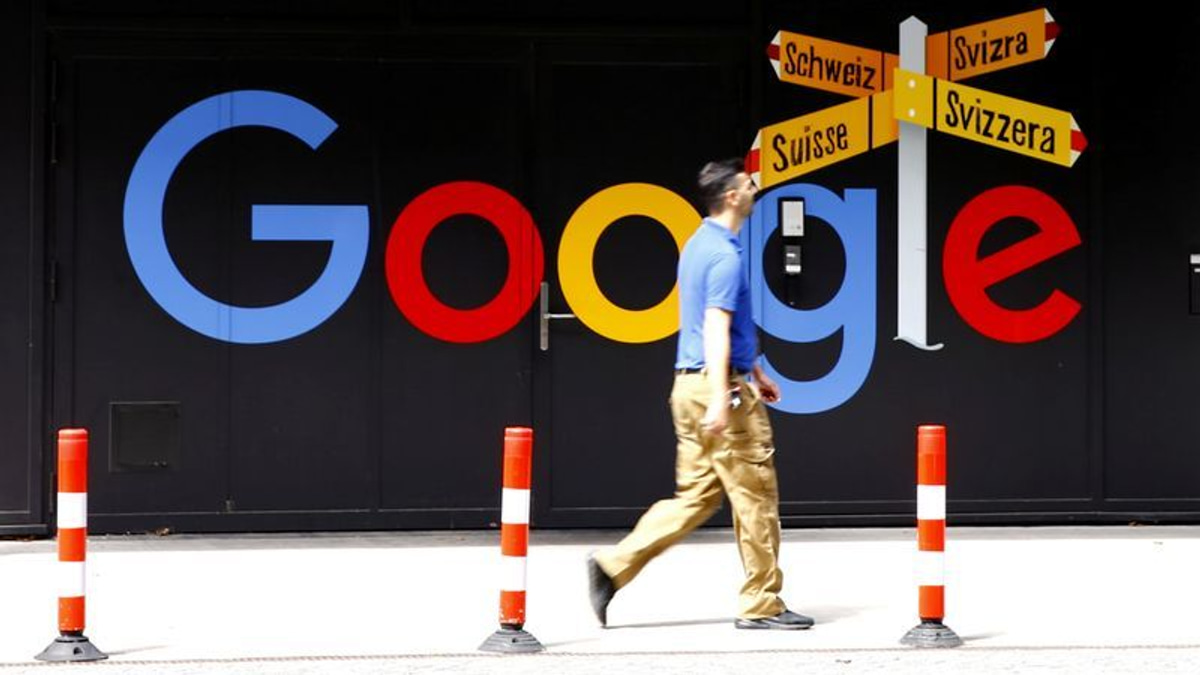 Swiss Competition Watchdog Launches Probe Into Google's Removal of Android Search Choice Feature