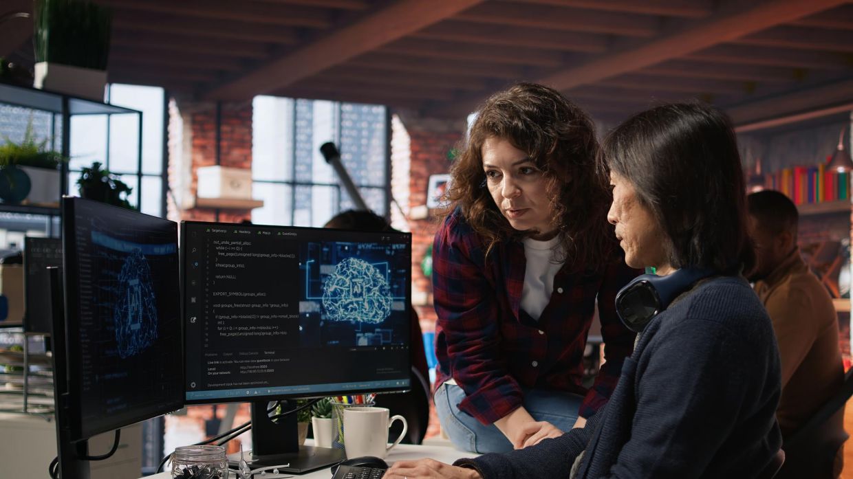 AI Jobs Split: Skills-Focused Companies Thrive While Cost-Cutters Lag Behind