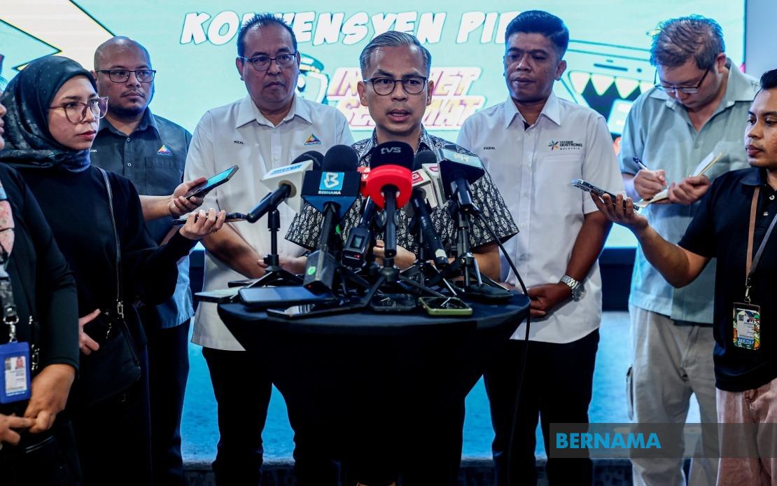 Parents Must Monitor Children's AI Relationships, Warns Fahmi