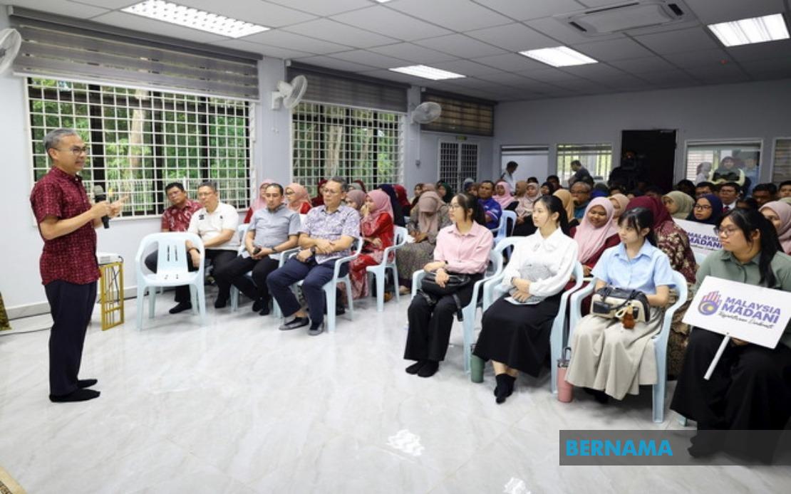 Malaysia Must Build Digital-Savvy, Patriotic Youth to Meet Modern Challenges, Says Fahmi